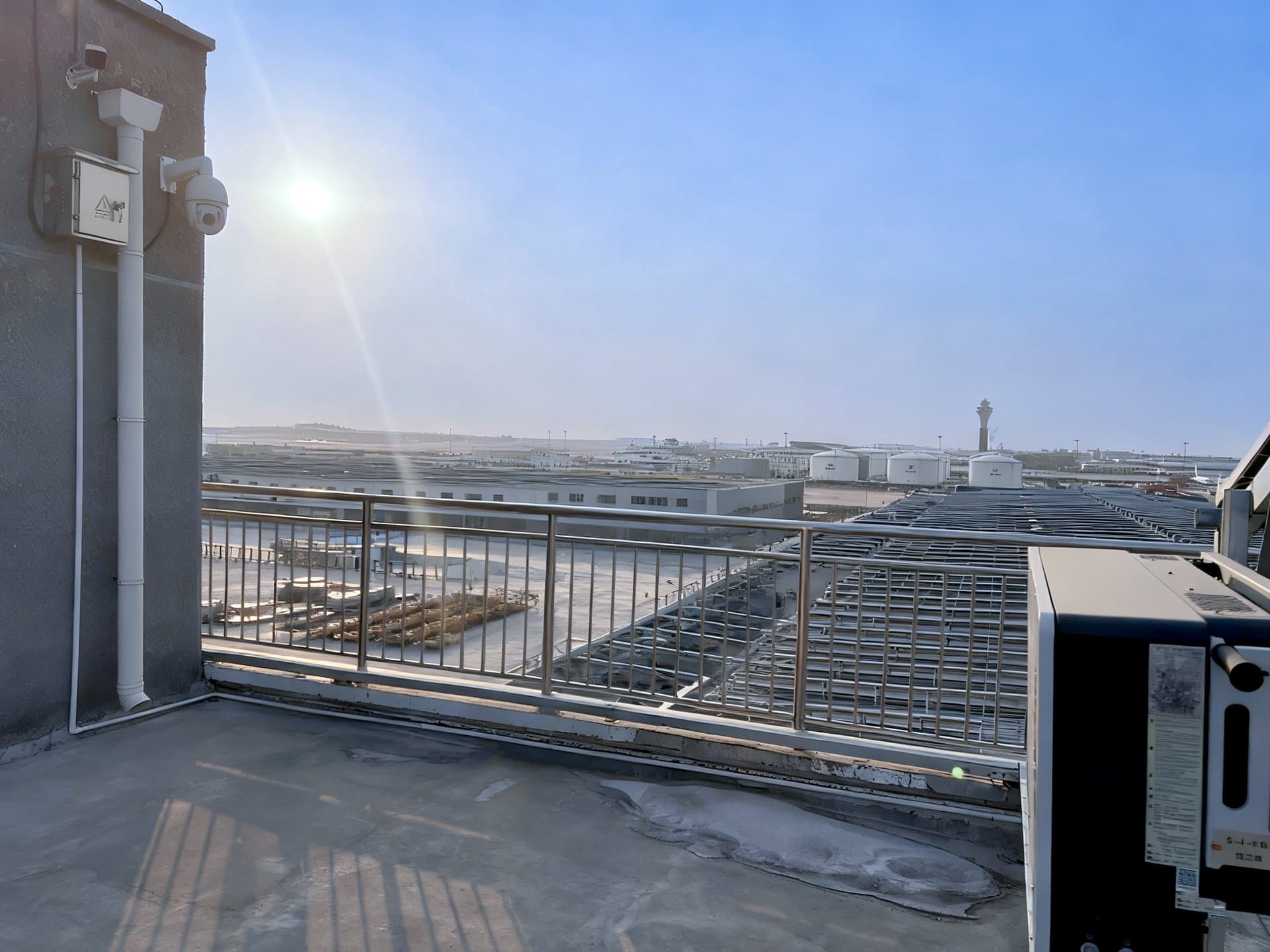 Beijing Airport - Rooftop Installation